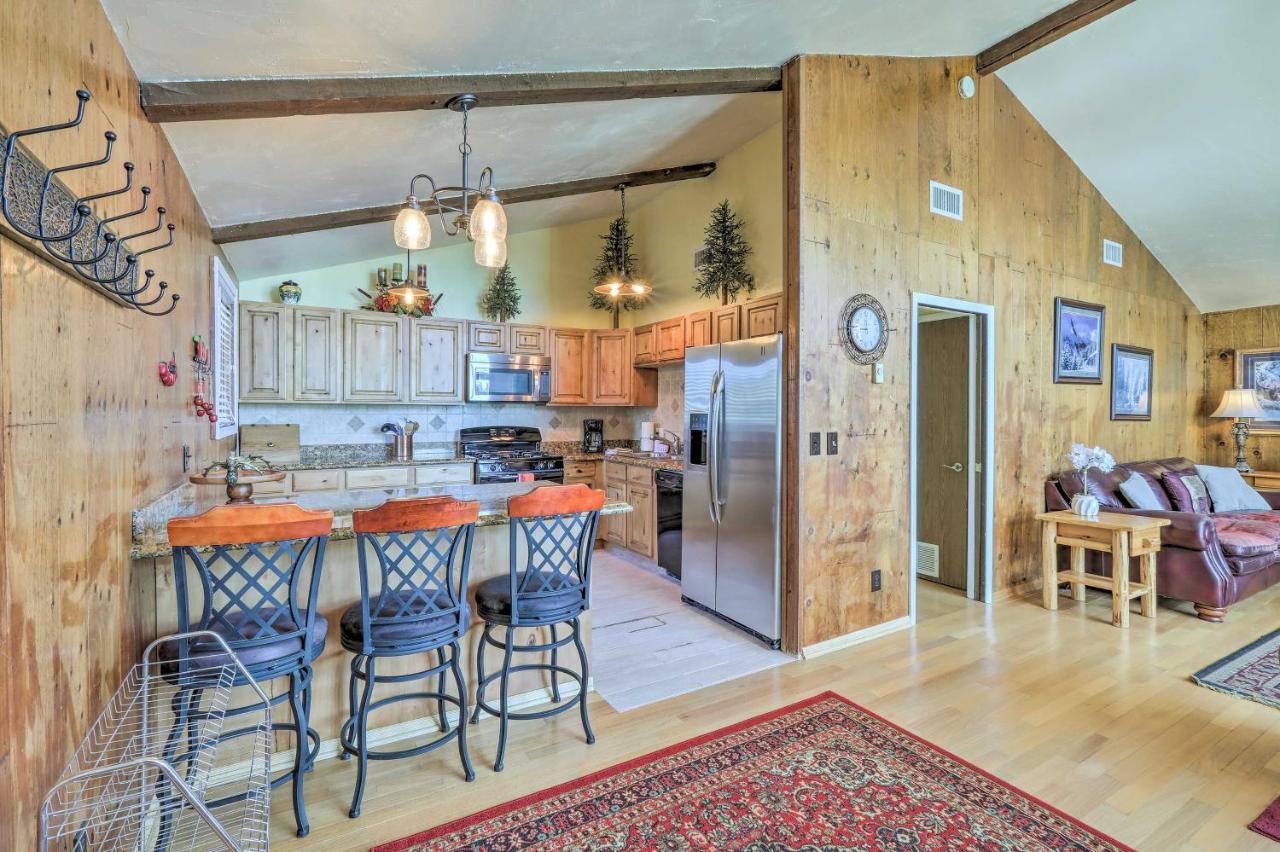 Flagstaff Townhome - Walk To Country Club And Pools! Extérieur photo