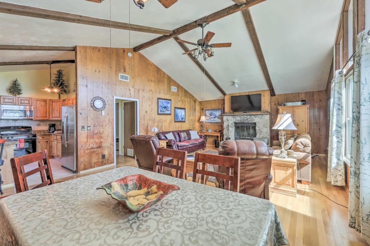 Flagstaff Townhome - Walk To Country Club And Pools! Extérieur photo