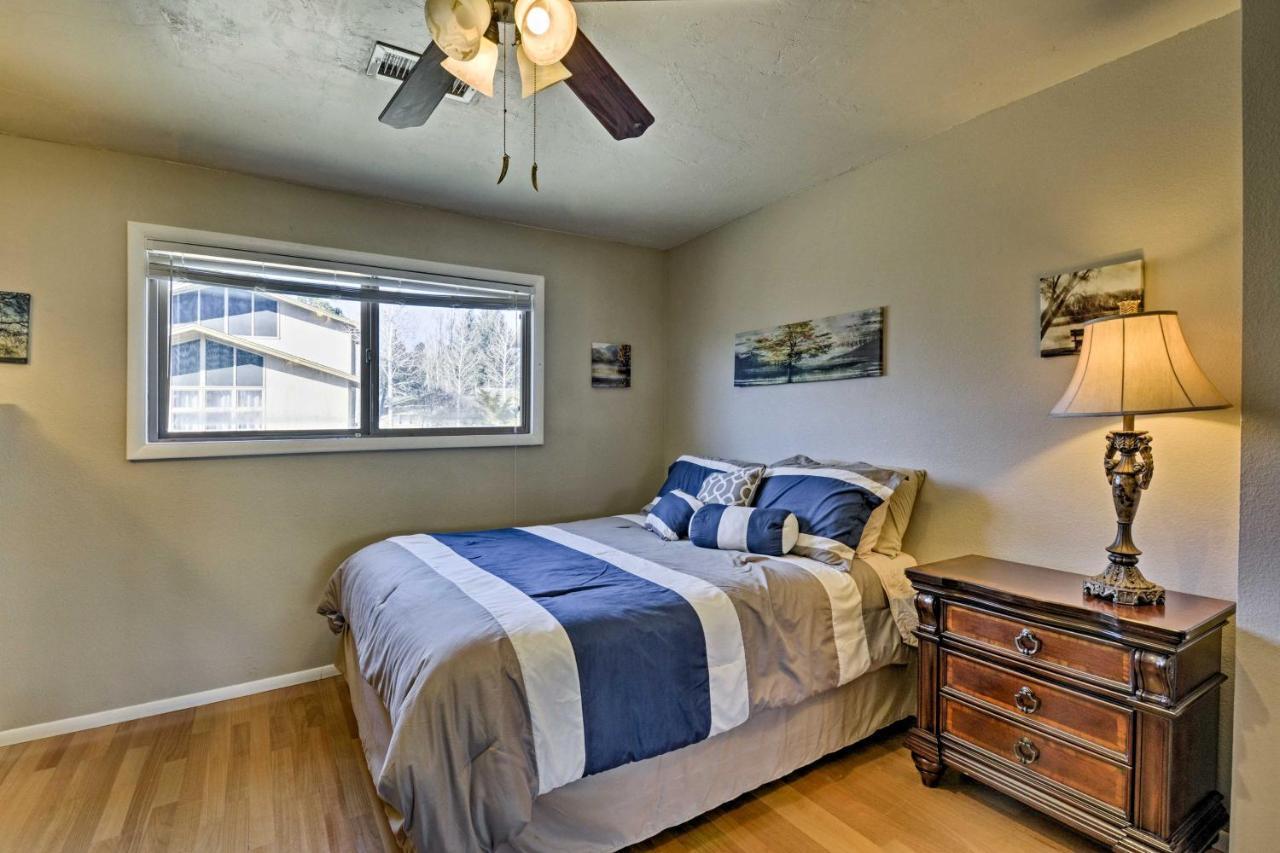 Flagstaff Townhome - Walk To Country Club And Pools! Extérieur photo